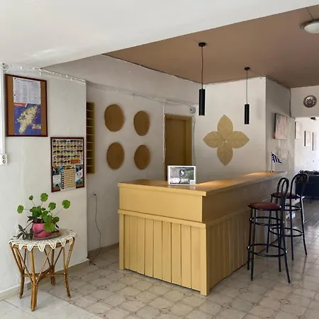 Ikaros Aparthotel 3*