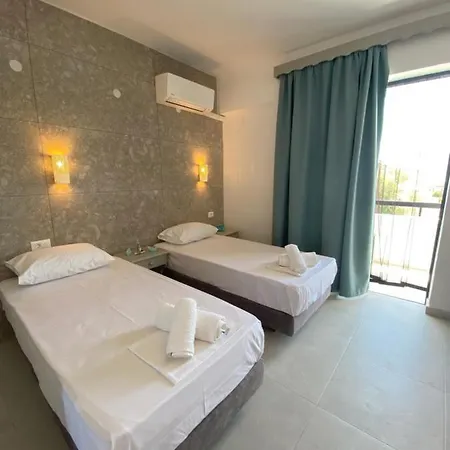 Ikaros Aparthotel *