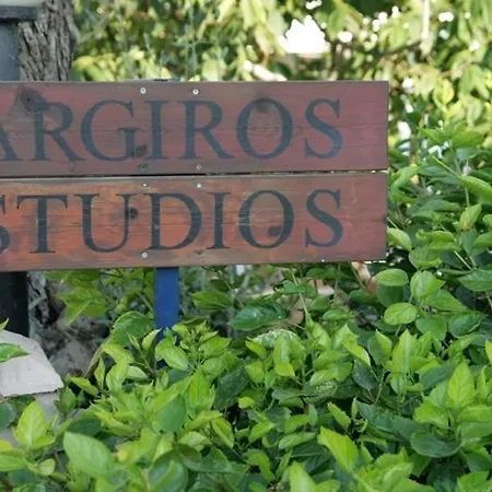 Aparthotel Ikaros