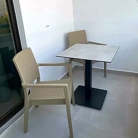 Ikaros Aparthotel 3*