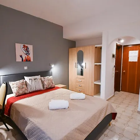 Ikaros Aparthotel