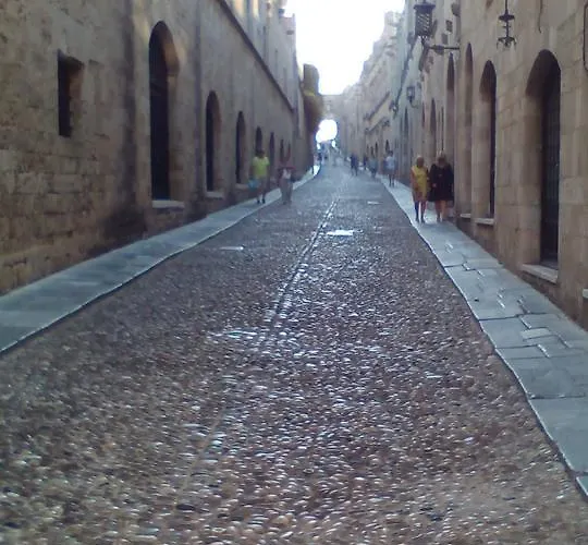 Ikaros شقة فندقية 3*